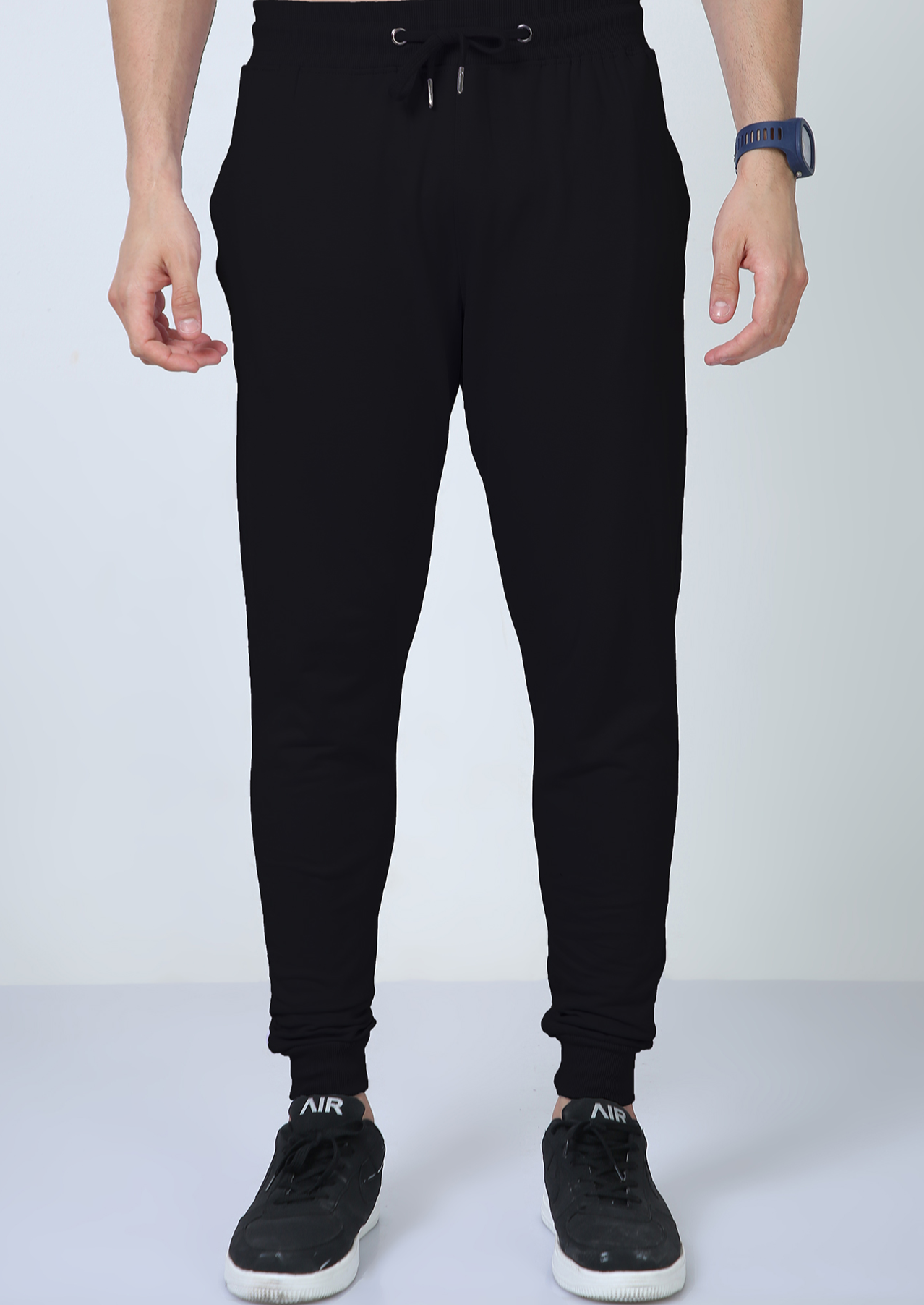 Sol Bardo- solbardo black jogger unisex